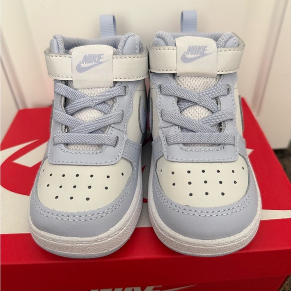 Toddler NIKE Court Borough Mid 2 High tops Size 6c New In box Light Blue & White - Picture 2 of 7
